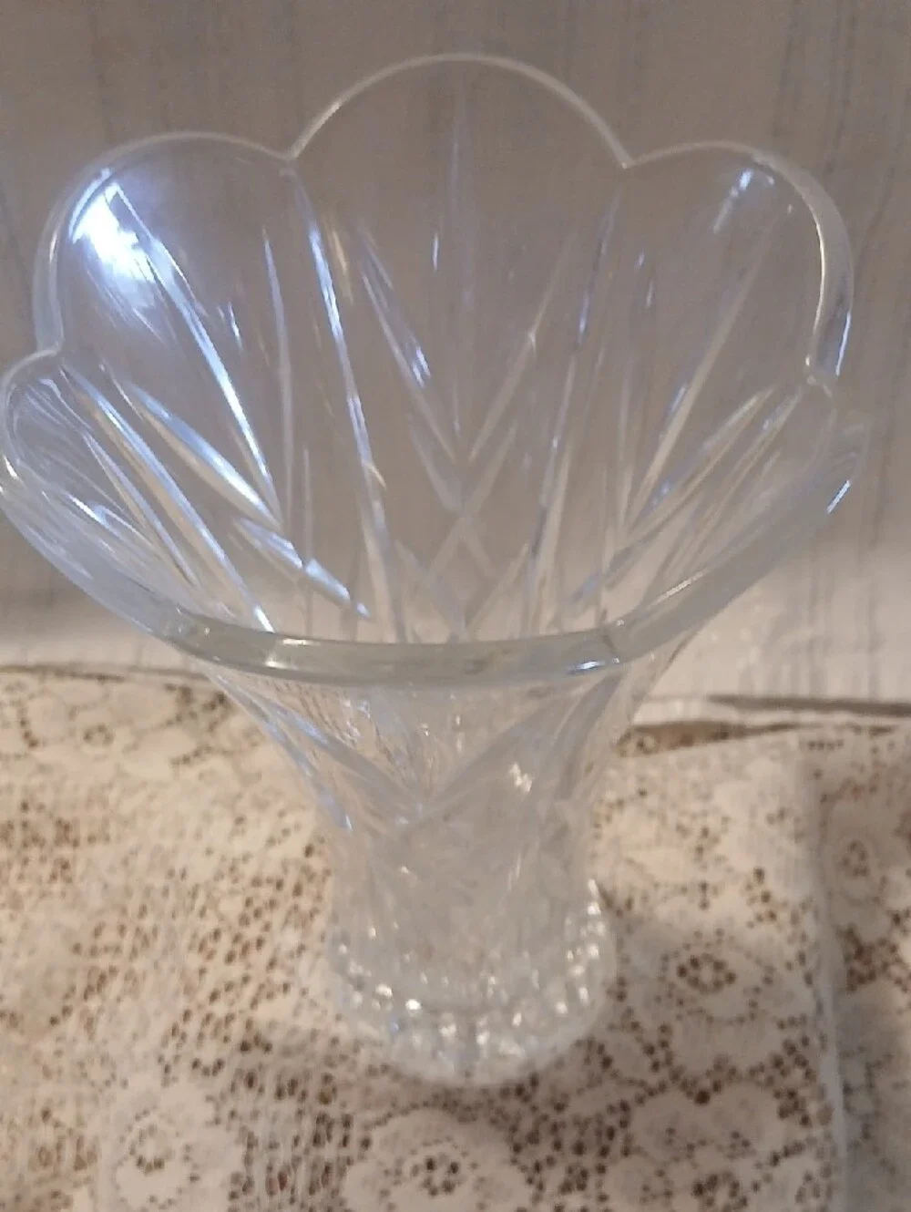 Crystal-Cut Clear Glass Vase.  Aprox 8 1/2